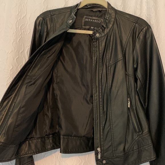 Bernardo Black Leather Jacket - Picture 4 of 5